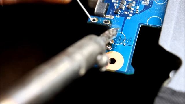 Laptop Power Dc Jack Replacement Part 1 (Samsung NP-R540) смотреть онлайн