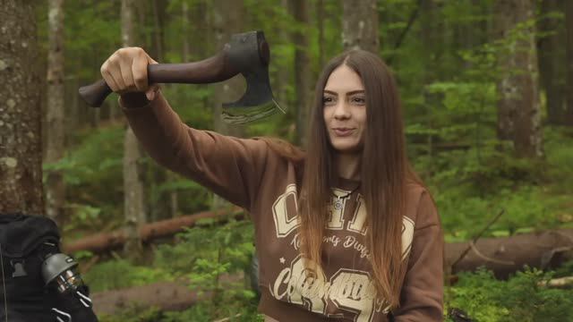 Приключение в Грибном лесу с Горячей брезентовой палаткой | Бушкрафт кемпинг смотреть онлайн