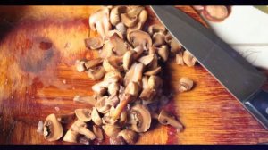 Куриные грудки на сковороде