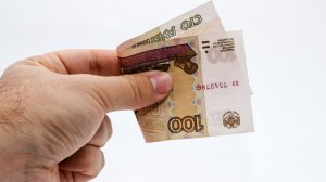 Правы ли кассиры, отказываясь принять у югорчан поврежденные купюры.