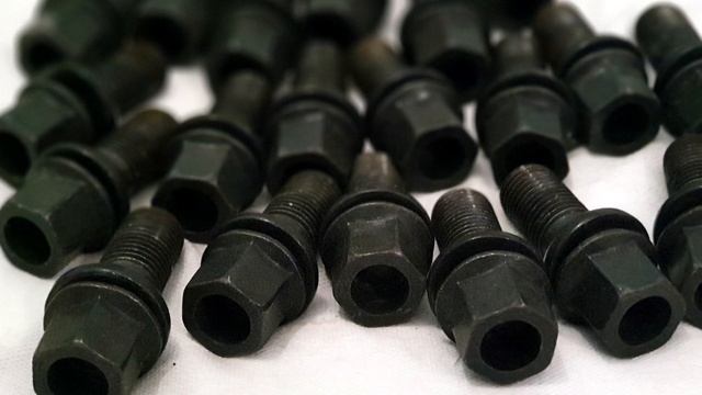 OZ-Aristo 18'' Wheels Refurbished for Golf 4 смотреть онлайн