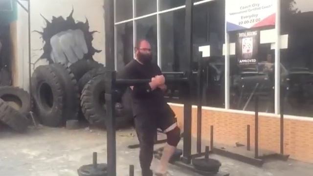 230 kg на руках бег смотреть онлайн