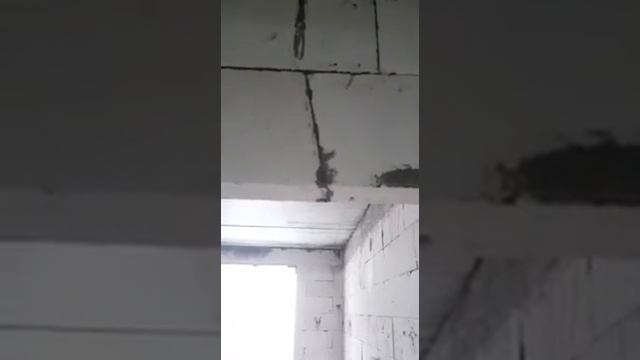 Возведение межкомнатных перегородок из позагребневого блока в частном доме. Москва 2021