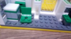 первая часть строим из lego шляпляндию