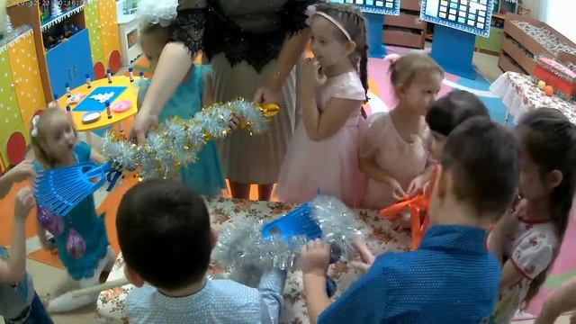 Виртуальная экскурсия  «Новогоднее путешествие по странам мира»