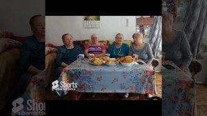 Бабушка Валя исполняет песню "Дороженька"