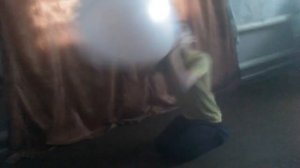 Сильно надул перчатку