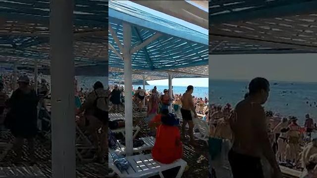 Архипо-Осиповка 10 часов утра,  14 июля 2023 года ⛅ Центральный пляж ⛱️ и море ?
