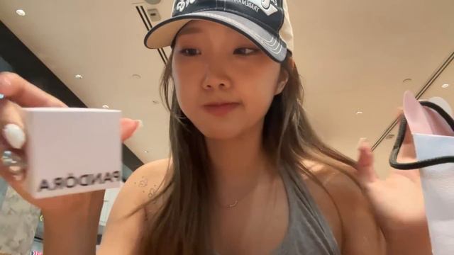 싱가폴 일상 브이로그 🇸🇬 새로운 네일 받고 쇼핑까지 🛍 잔잔하지만 의미있는 나의 싱가폴 일상.. 💗 | Sebin in Singapore смотреть онлайн