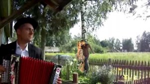 И до рассвета звонко, пускай гармонь играет