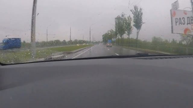 Оклейка кузова бронепленкой. Дилер предложил оклеить фары на Ладе Весте. #лада смотреть онлайн