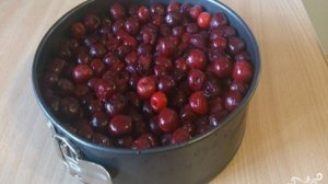 Вишневый пирог с маскарпоне