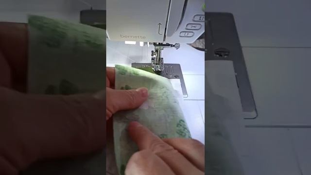 Блок "Клевер" превращается в подушку смотреть онлайн