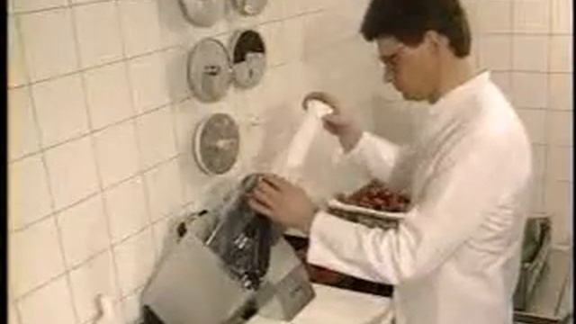 RG 100 HALLDE Pepino en juliana 06 смотреть онлайн