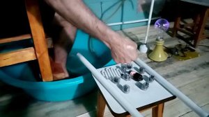 Олег Резанов пропустил через свое тело миллион вольт.
