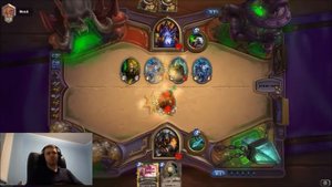 Папич играет в Hearthstone с вебкой