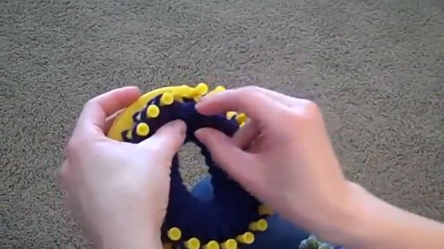 Making A Hat On A Knifty Knitter - Knitting Loom.