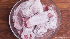 Свинина, тушеная с сушеными грибами