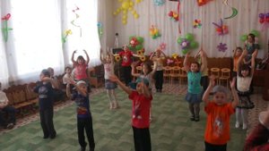 танец малинки подготовительная группа