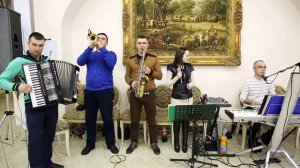 Колектив "Маестро"