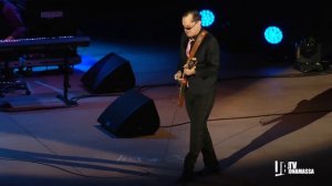 Joe Bonamassa Live at Red Rocks 2017 - Breaking Up Somebody's Home