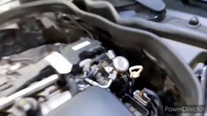 Мерседес Е 200 запах бензина