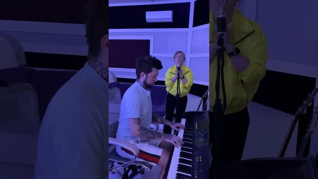 Альбина Джанабаева - Хочешь (LIVE) смотреть онлайн