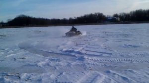 96 Arctic Cat z440 on ice