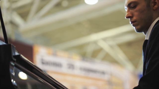 Pianist (live) смотреть онлайн