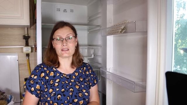 Советы и Хитрости для холодильника. Храню зелень в полотенце.