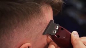 Завораживающая работа барбера