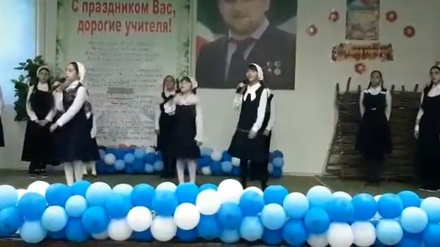 Песня Мы любим вас, родные ваши лица смотреть онлайн