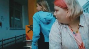 Показала, трудные подростки