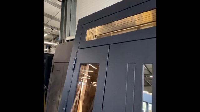 Входная дверь в дом с очень крутым дизайном (стиль хайтек) купить в Москве с установкой смотреть онлайн