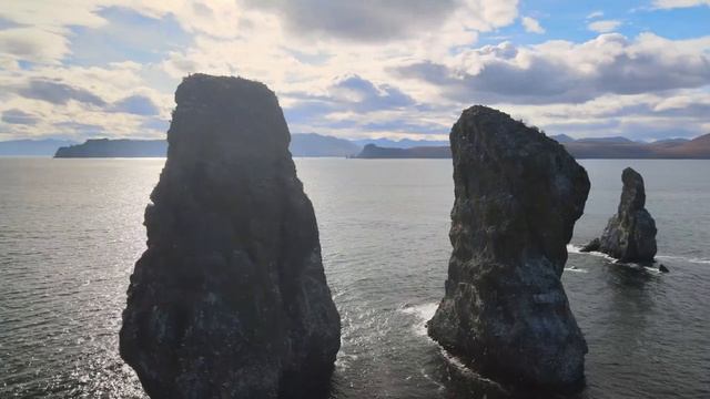 Камчатка, скалы Три брата, октябрь 2021 смотреть онлайн