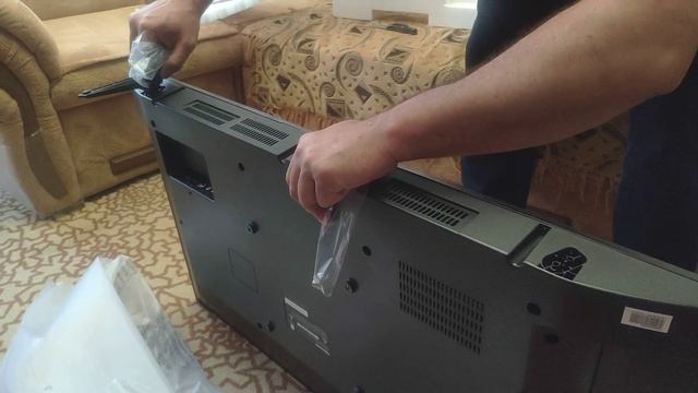 Распаковка телевизора Hisense H43A6100 смотреть онлайн
