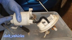 G4 Mitsubishi Space Star - Fuel Pump Assembly - Pressure Regulator Replacement on 1.0 Mirage