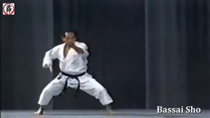 Tetsuhiko Asai - kata karate Shotokan Bassai Sho | Тетсухико Асаи - ката Бассай Шо