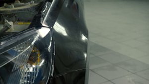 Как наклеить пленку Brontero на крылья Лада Гранта