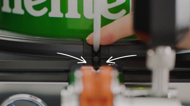 Blade - Replacing a keg смотреть онлайн