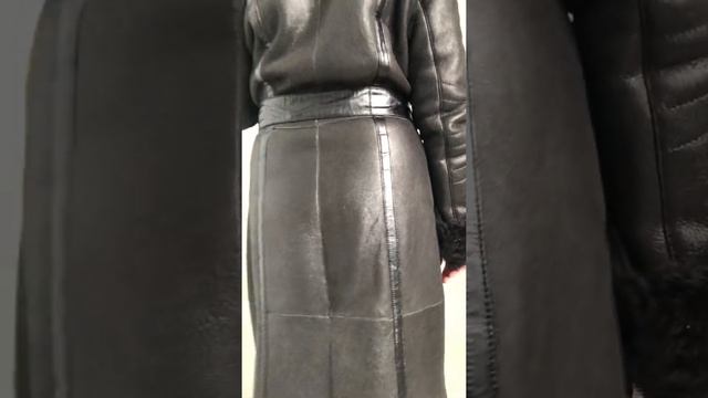 Дубленка женская Тоскана 9500 ₽ в отличном состоянии с капюшоном дл.110 см р.44 /11283/ смотреть онлайн