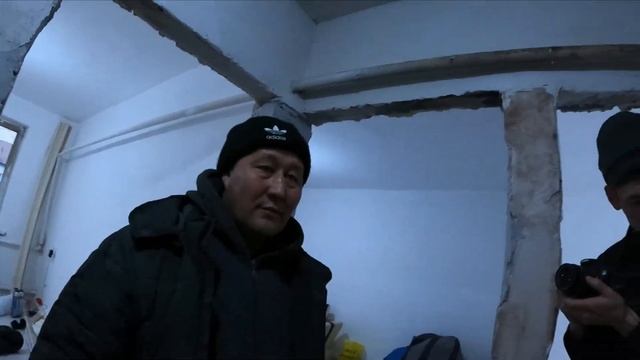 ПОДАРИЛИ 40 000 ТЫСЯЧ МНОГОДЕТНОМУ ОТЦУ, У НЕГО 7 ДЕТЕЙ! Подарок для них.