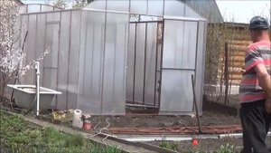 Наш ответ Дачному ответу (как поставить теплицу)