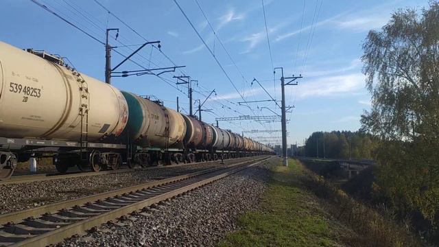 Тепловоз "2ТЭ116-831" с наливным составом следует по участку "Кубинка 2- Акулово".