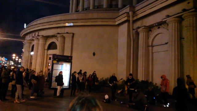 А в это время в Питере... смотреть онлайн