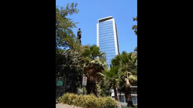 Santiago, capital and largest city of Chile смотреть онлайн