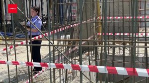 Рабочие упали с высоты на стройке поликлиники в Пашенном