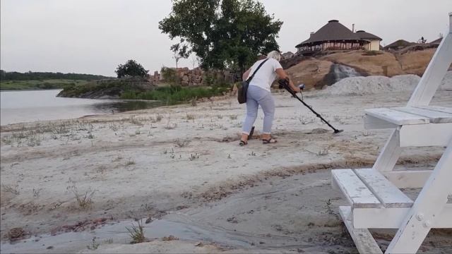 Пляжный коп второго дня!!! смотреть онлайн