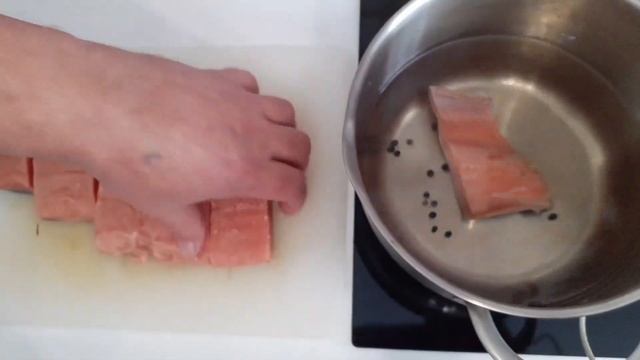 Как вкусно засолить горбушу в маринаде . смотреть онлайн