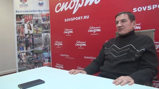 "Многие думают, что быть Овечкиным просто. Взял клюшку - и фигарь" (интервью Брагина, ч.III) смотреть онлайн